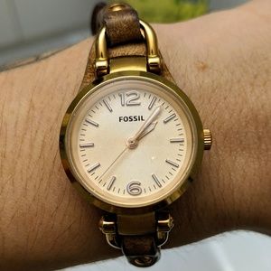 Rose gold Fossil watch